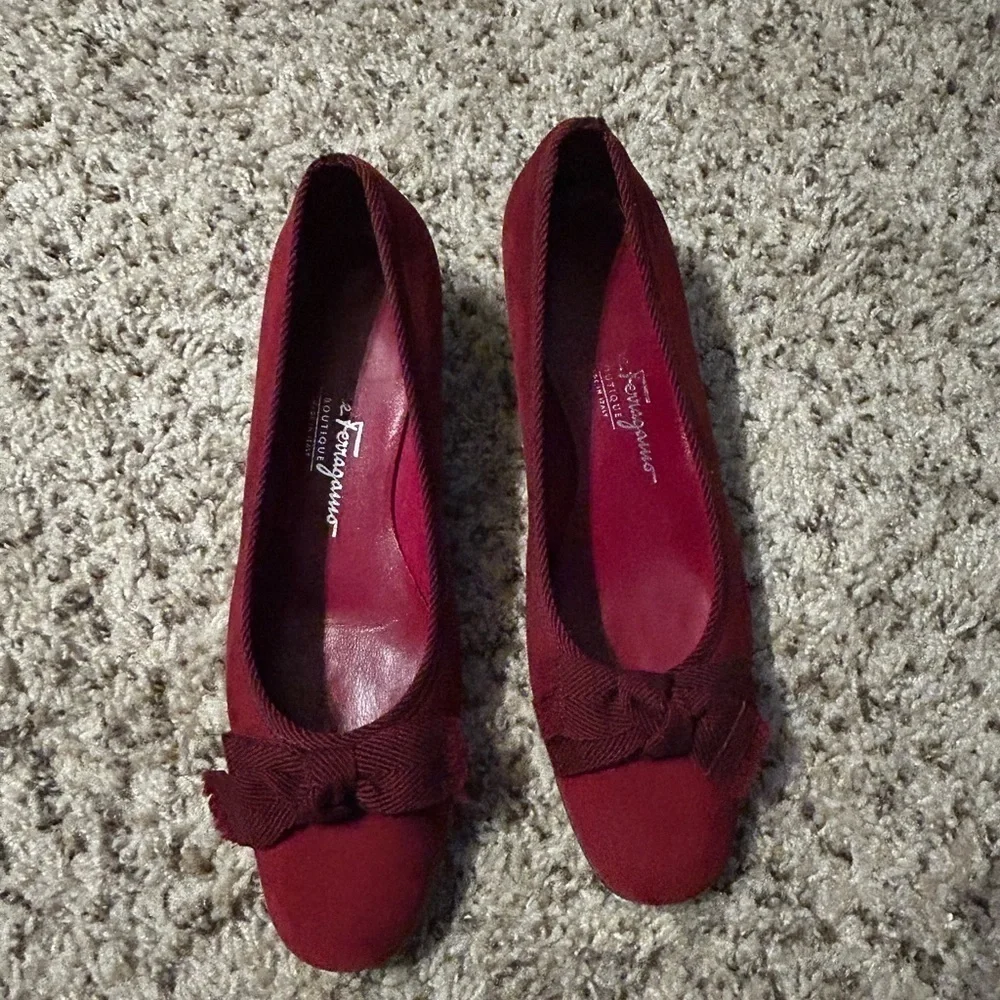 SALVATORE Ferragamo Suede Floral Print Pumps